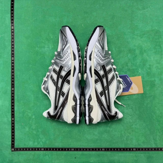NB Low Sneaker
