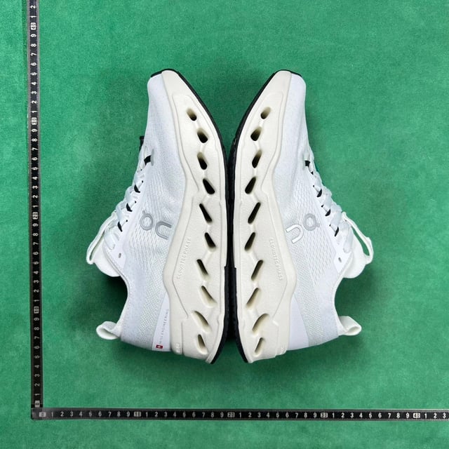 OC Lightweight Running Shoe