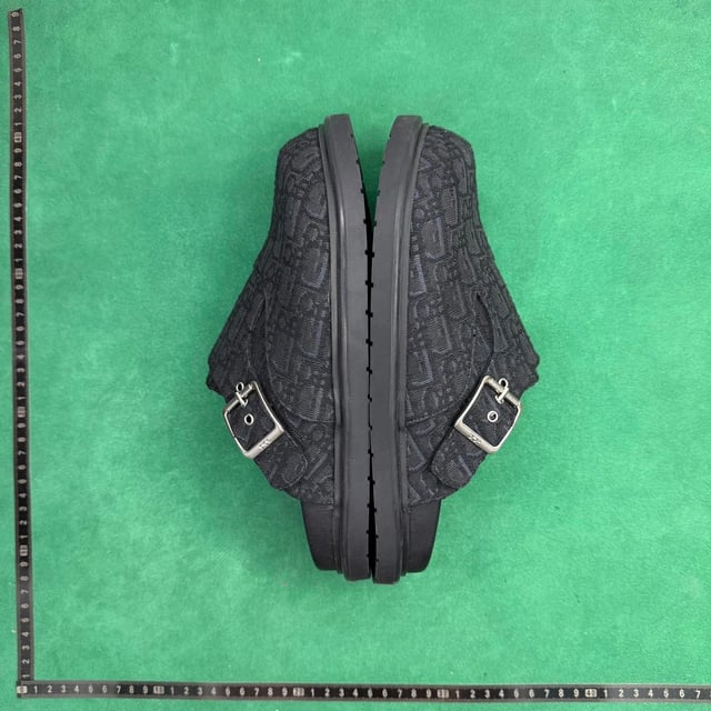 DIO Flat Toe Sandal