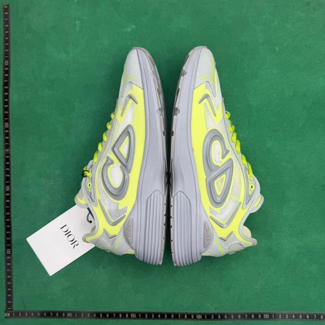 DIO Round Toe Low Sneaker