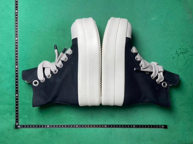 RO High Canvas Shoe Black