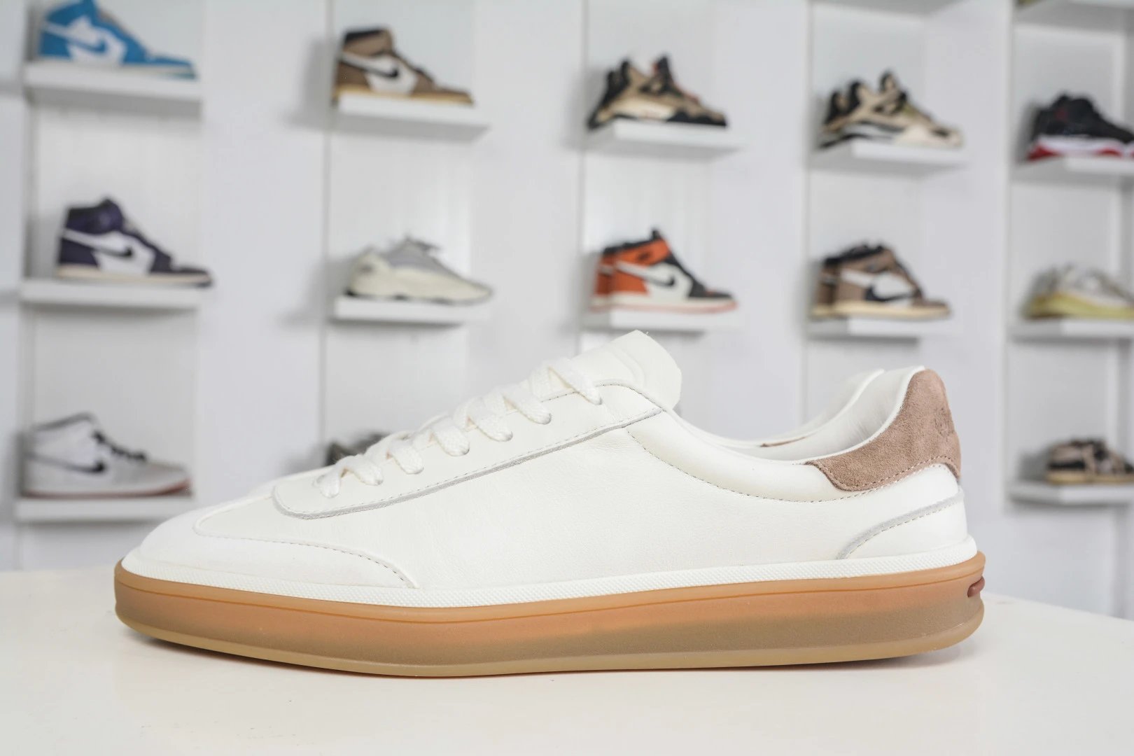 LP Board Shoe White