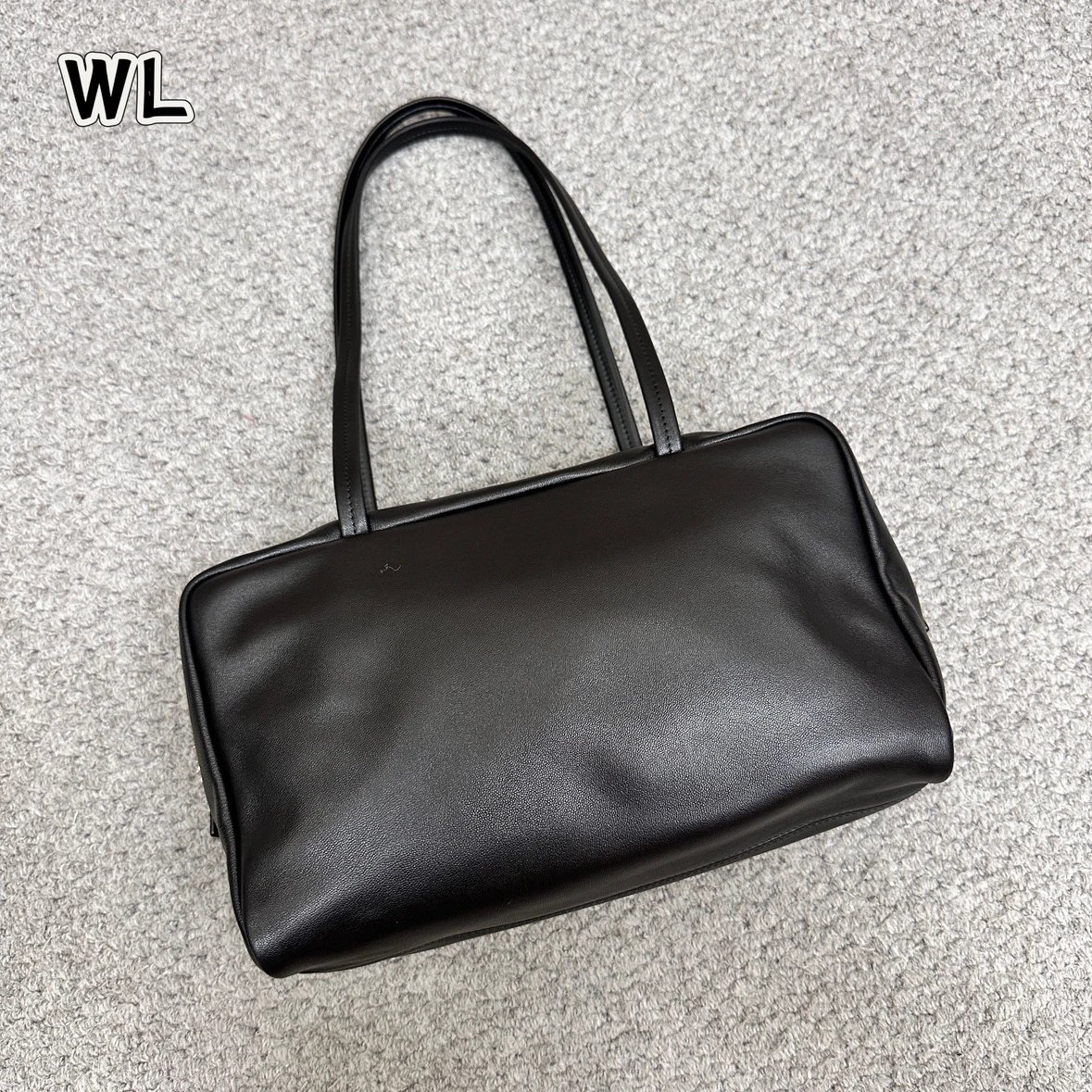Row Astria Bag Black